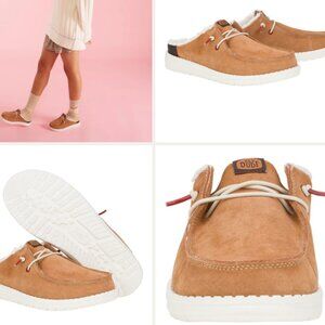 Hey Dude Women's Wendy Slip Warmth Beige Loafers Size 10 slip on warm shoes